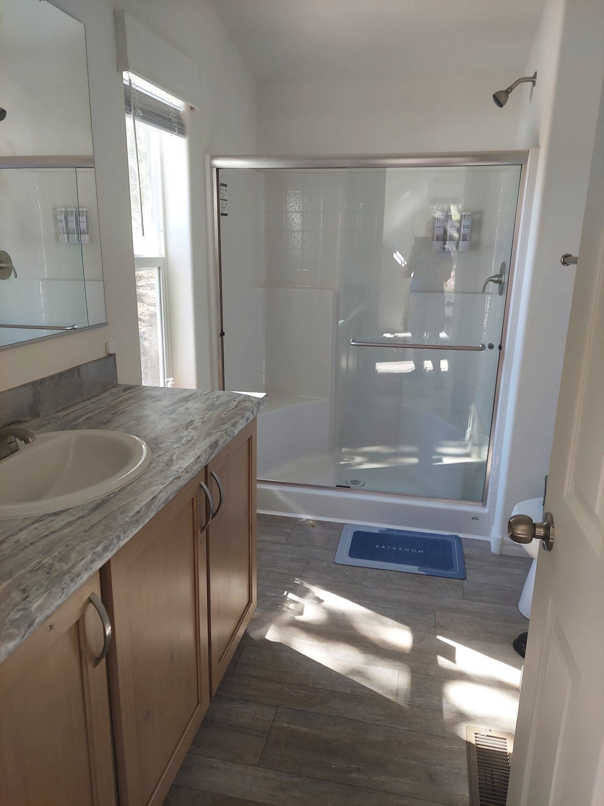 Master Bath 1 Original